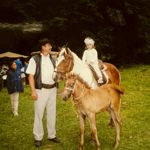 Activități cu cai pentru familii la Centrul de Echitație Diana, Brașov